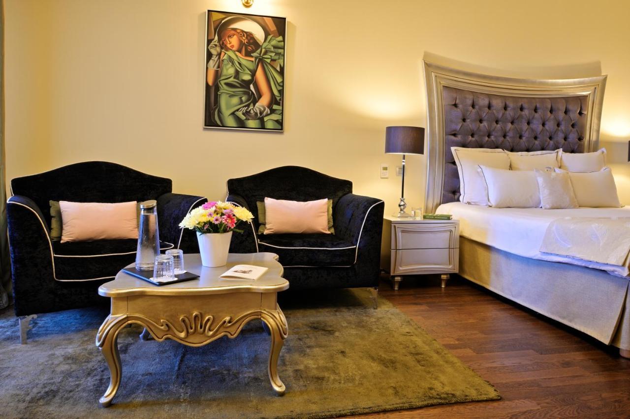 Hotel Demeure Loredana Сен-Флоран Екстериор снимка