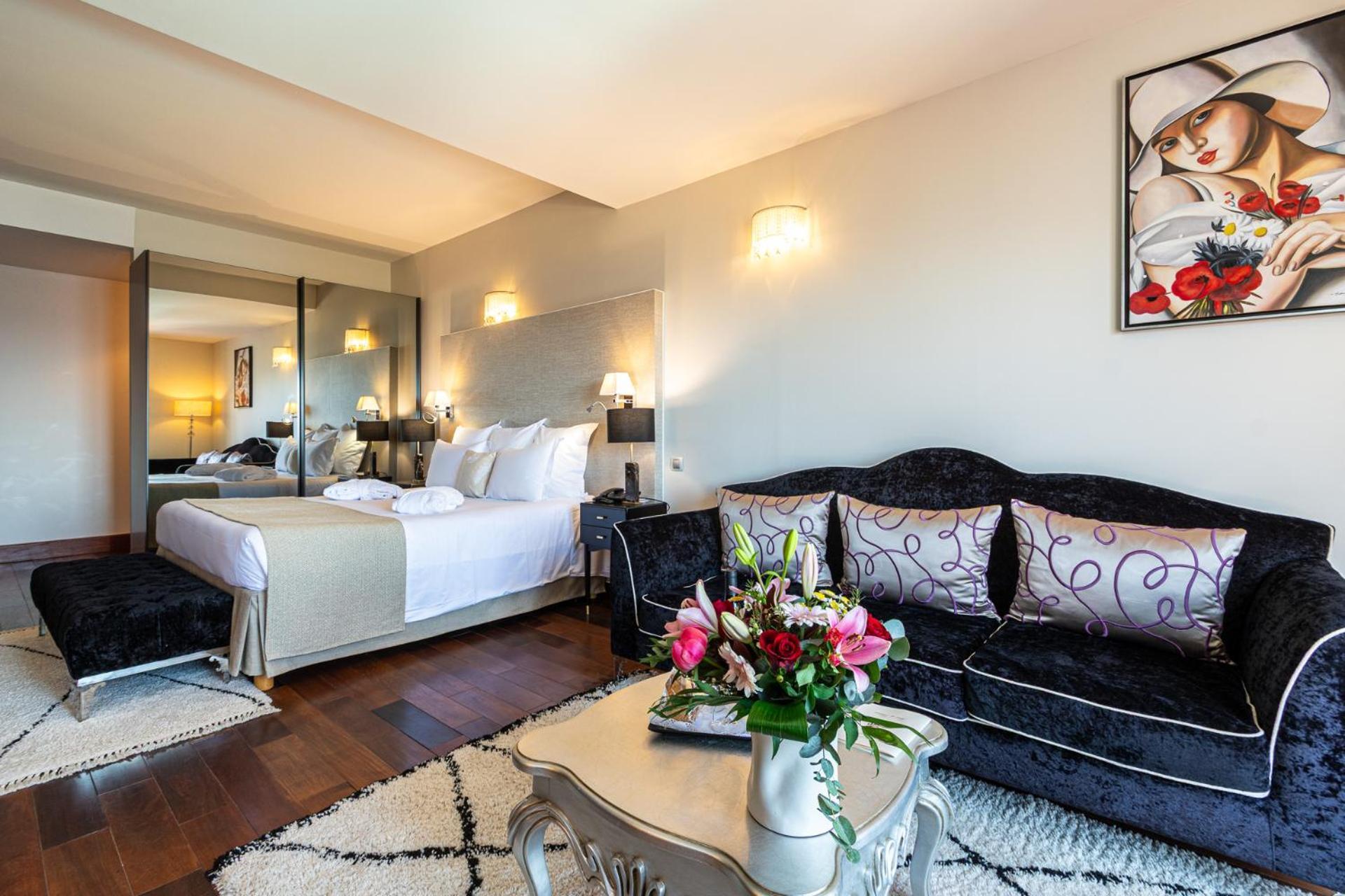 Hotel Demeure Loredana Сен-Флоран Екстериор снимка