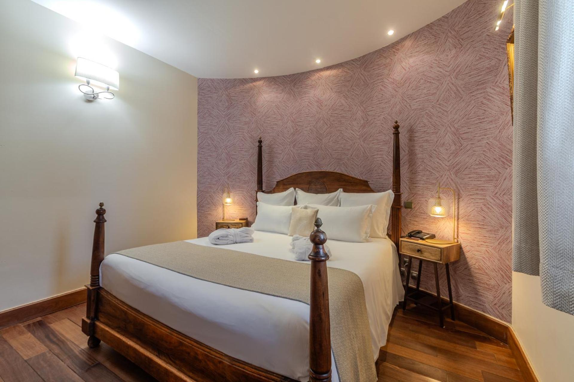 Hotel Demeure Loredana Сен-Флоран Екстериор снимка